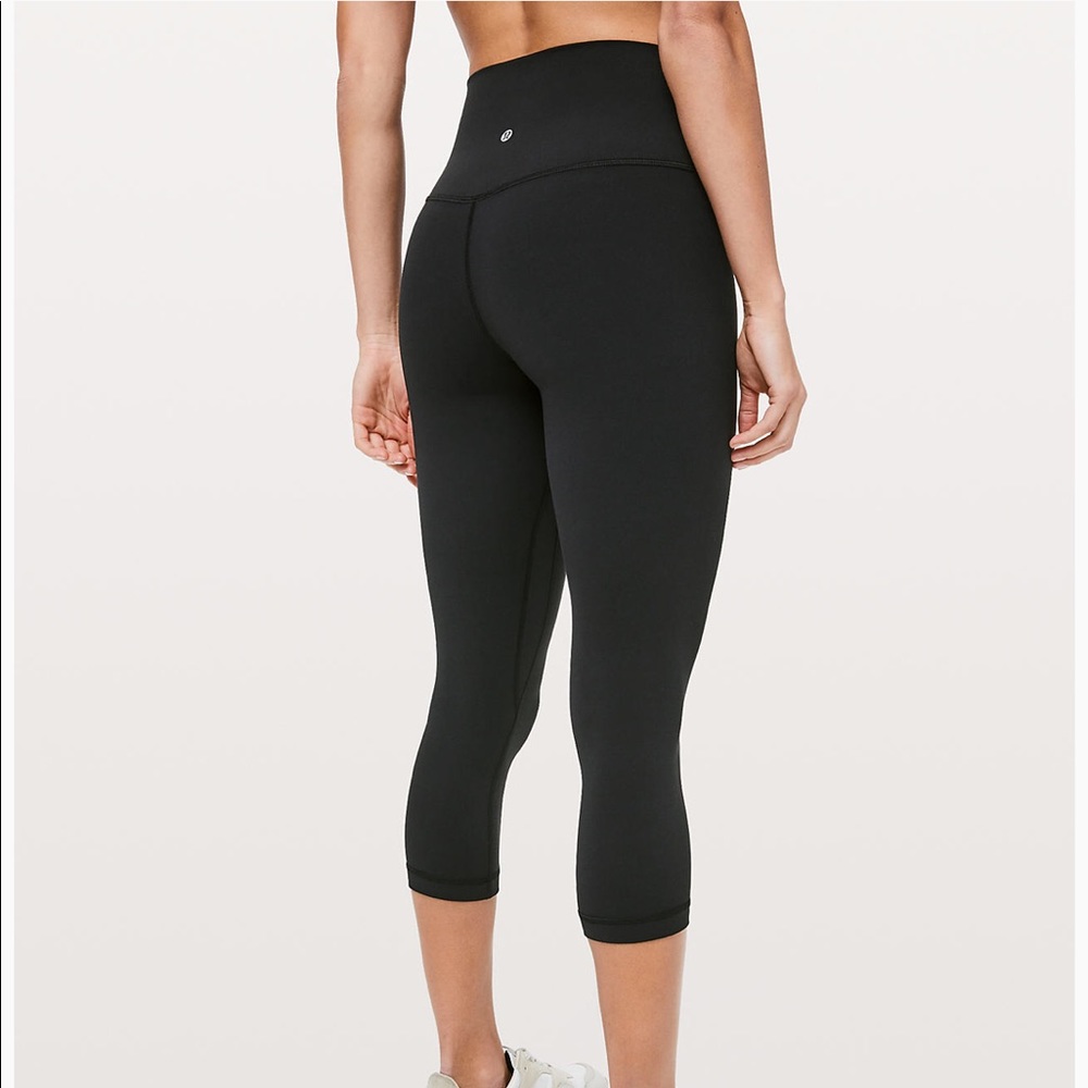 Lululemon 21” Align Crops